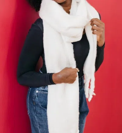 Pretty Simple Seattle Day Fringe Scarf In White