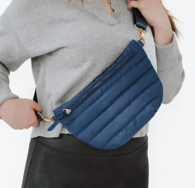 Pretty Simple Women's Puffer Belt Bag In Navy
