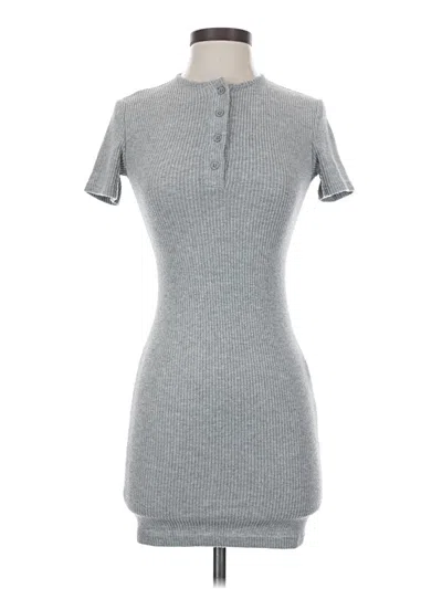 Pre-owned Prettylittlething Casual Dress In Gray