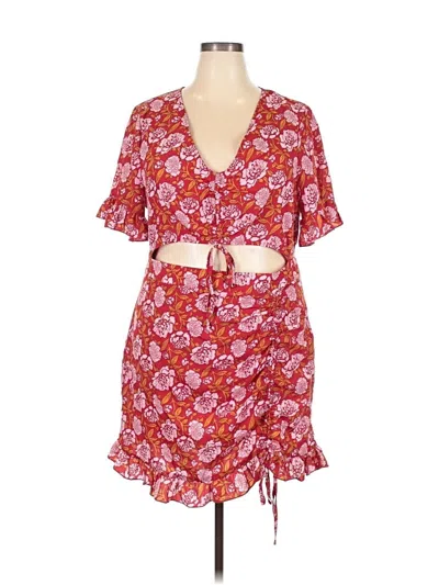 Pre-owned Prettylittlething Casual Dress In Red