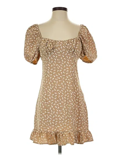 Pre-owned Prettylittlething Casual Dress In Tan