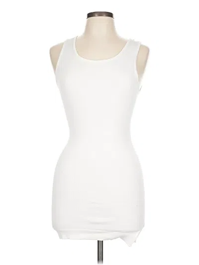Prettylittlething Casual Dress In White