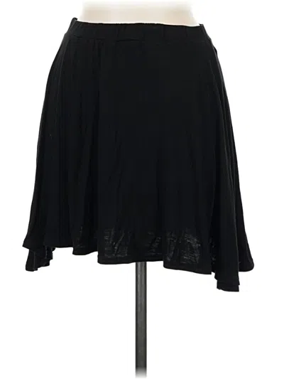 Pre-owned Prettylittlething Casual Skirt In Black