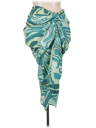 Pre-owned Prettylittlething Formal Skirt In Green