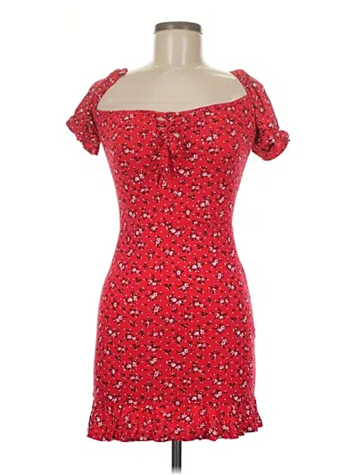 Pre-owned Prettylittlething Short Sleeve Top Red Sweetheart Neckline Tops