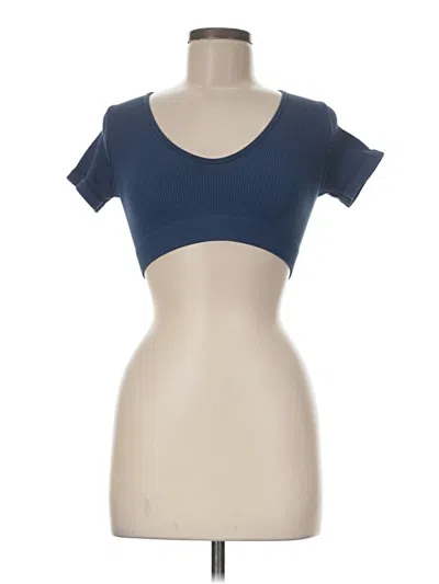 Pre-owned Prettylittlething Short Sleeve T-shirt In Blue