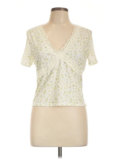 Pre-owned Prettylittlething Short Sleeve T-shirt In Ivory