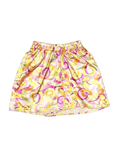 Pre-owned Prettylittlething Shorts In Yellow