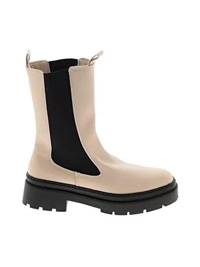 Pre-owned Primark Boots In Ivory