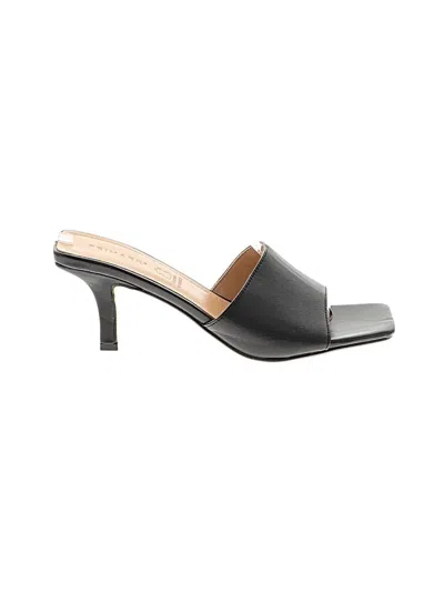 Pre-owned Primark Sandals In Black