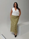 Princess Polly Curve Piazia Maxi Skirt Green Curve In Green