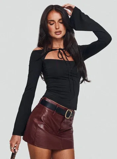 Princess Polly Lower Impact Nevah Long Sleeve Top In Black