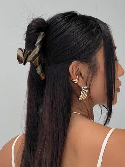 Princess Polly Lower Impact Yasmyn Hair Clip In Brown