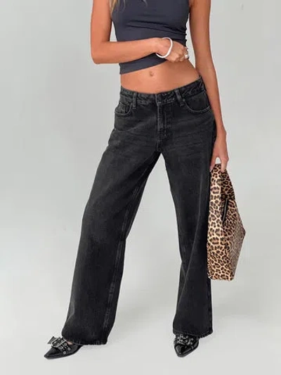 Princess Polly Petite Serenitia Mid Rise Relaxed Jeans In Washed Black