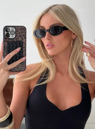 Princess Polly Runaway Baby Oval Sunglasses In Black