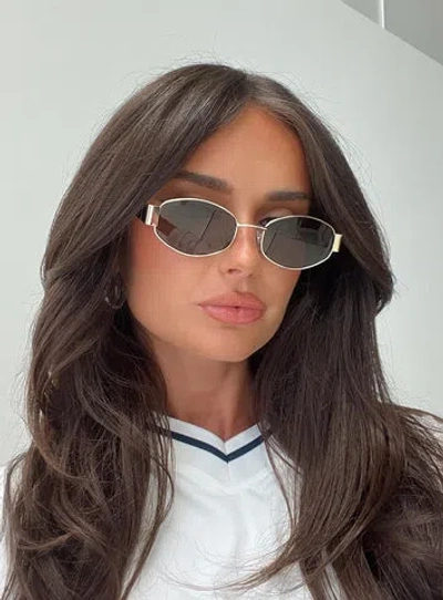 Princess Polly Since New York Sunglasses In Gold / Brown