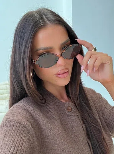 Princess Polly Timely Sunglasses In Brown