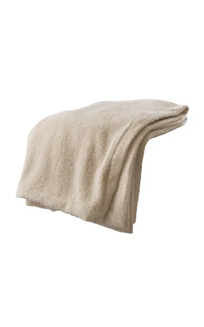 Principal’s Daughter Classic Bouclé Throw In Taupe