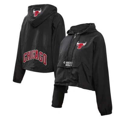 Pro Standard Black Chicago Bulls Classic Wind Woven Cropped Half-zip Jacket