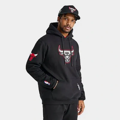 Pro Standard Men's Chicago Bulls Nba Reflective Logo Pullover Hoodie In Black/reflective