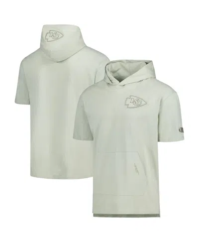 Pro Standard Men's  Light Green Kansas City Chiefs Neutrals Short Sleeve Pullover Hoodie