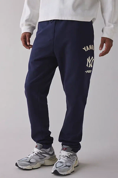Pro Standard Mlb New York Yankees Sweatpant In Navy, Men's At Urban Outfitters In Blue