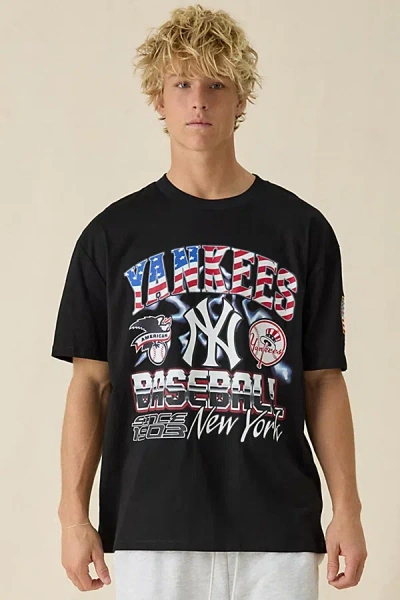 Pro Standard Mlb New York Yankees Victory Graphic Tee In Black, Men's At Urban Outfitters