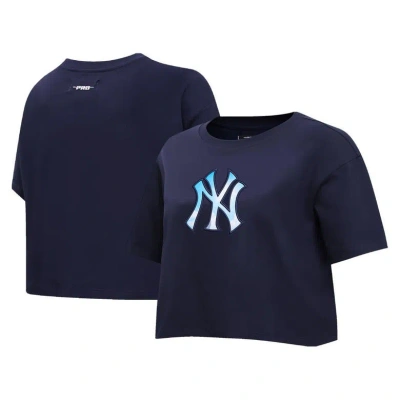 Pro Standard Navy New York Yankees Painted Sky Boxy Cropped T-shirt