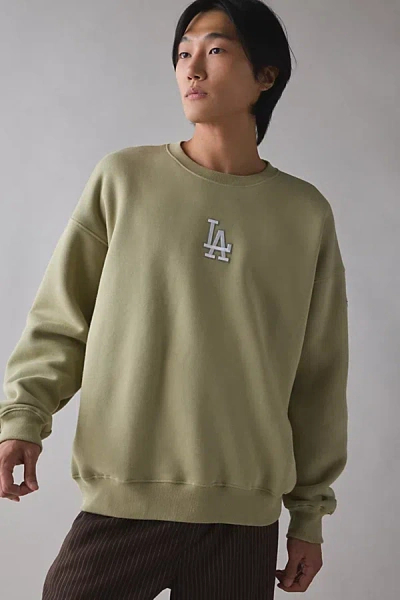 Pro Standard Uo Exclusive Mlb Los Angeles Dodgers Crew Neck Sweatshirt In Military Green, Men's At Urban Outfitte