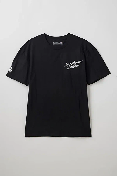 Pro Standard Uo Exclusive Mlb Los Angeles Dodgers Team Logo Graphic Tee In Black, Men's At Urban Outfitters