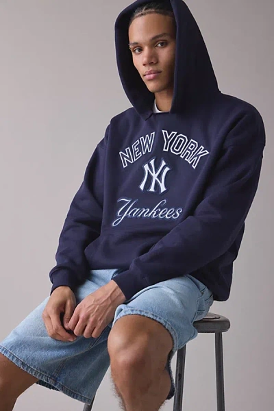 Pro Standard Uo Exclusive Mlb Team Logo Notched Collar Hoodie Sweatshirt In New York Yankees, Men's At Urban Outf In Blue