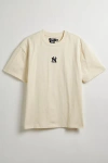 Pro Standard Uo Exclusive Mlb New York Yankees Home Game Tee In Ivory, Men's At Urban Outfitters In Ivory