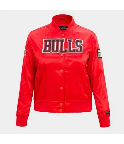 Pro Standard Women's Chicago Bulls Nba Classic Satin Jacket In Red