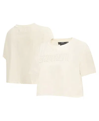 PRO STANDARD WOMEN'S PRO STANDARD CREAM BROOKLYN NETS NEUTRAL BOXY CROP T-SHIRT