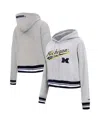 PRO STANDARD WOMEN'S PRO STANDARD HEATHER GRAY MICHIGAN WOLVERINES SCRIPT TAIL FLEECE CROPPED PULLOVER HOODIE