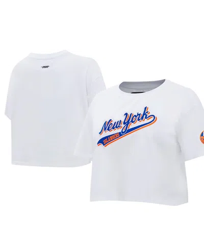 Pro Standard Women's  White New York Islanders Boxy Script Tail Cropped T-shirt
