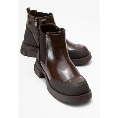 Prologue Shoes Albia Zip Boot In Brown