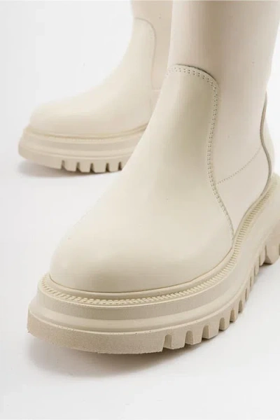 Prologue Shoes Alias Zip Boot In Brown