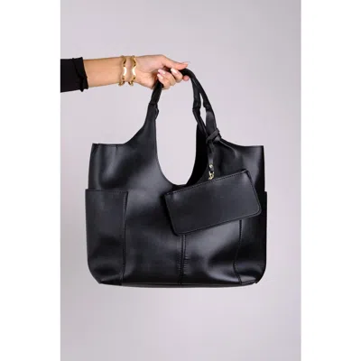 Prologue Shoes Amaya Shoulder Bag In Black