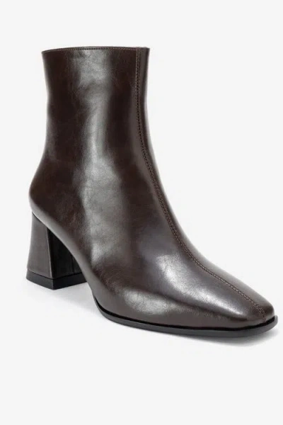 Prologue Shoes Arven Block Heel Boot In Brown