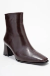 Prologue Shoes Arven Block Heel Boot In Burgundy
