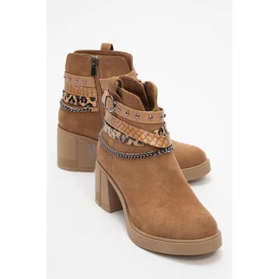 Prologue Shoes Boliva Buckled Chain Block Heel Boot In Brown