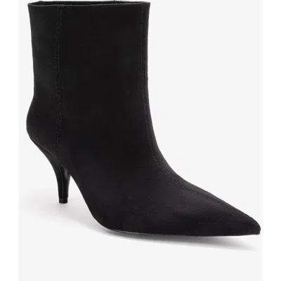 Prologue Shoes Brivelle Pointed Toe Boot In Black