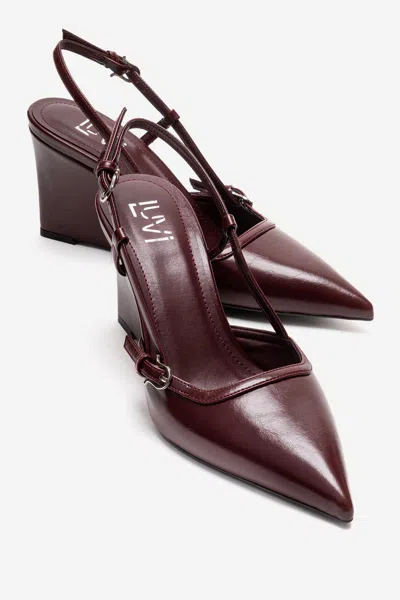 Prologue Shoes Celia Pointed Toe Wedge Pump In Burgundy
