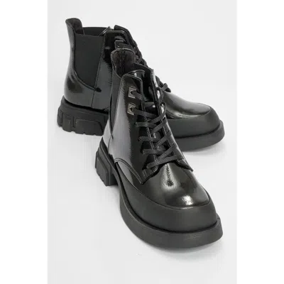 Prologue Shoes Challo Combat Boot In Black