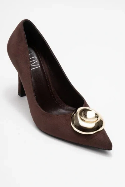 Prologue Shoes Jordana Pointed Toe Pump In Brown