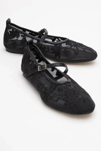 Prologue Shoes Juny Mesh Floral Embroidery Ballet Flat In Black