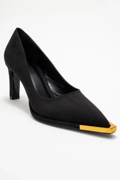 Prologue Shoes Liora Pointed Toe Pump In Black