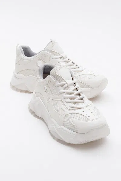 Prologue Shoes Loretta Platform Sneakers In White