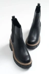 Prologue Shoes Luz Block Heel Boot In Black